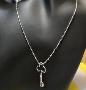 Elegant Silver Tone Key Pendant Necklace